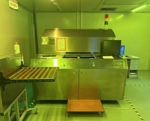 Bord HDI 16 Sraitheanna Ciorcaid Uniwell